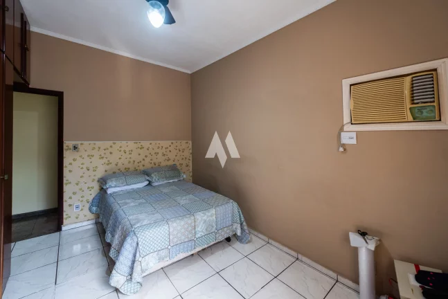 Imagem Casa Padrão para locação comércio no bairro do Macuco em Santos