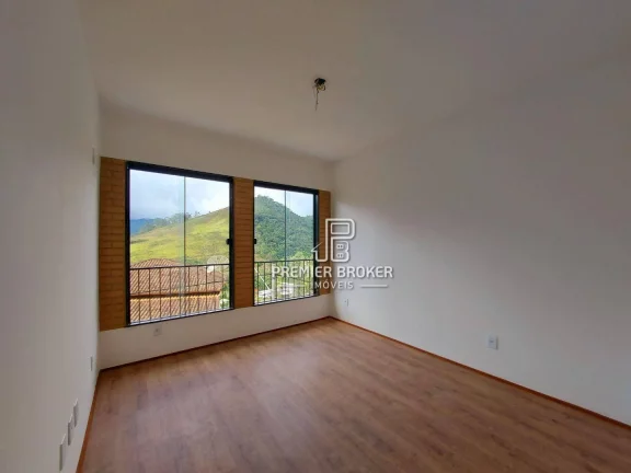 Imagem Casa à venda, 127 m² por R$ 925.000,00 - Vargem Grande - Teresópolis/RJ