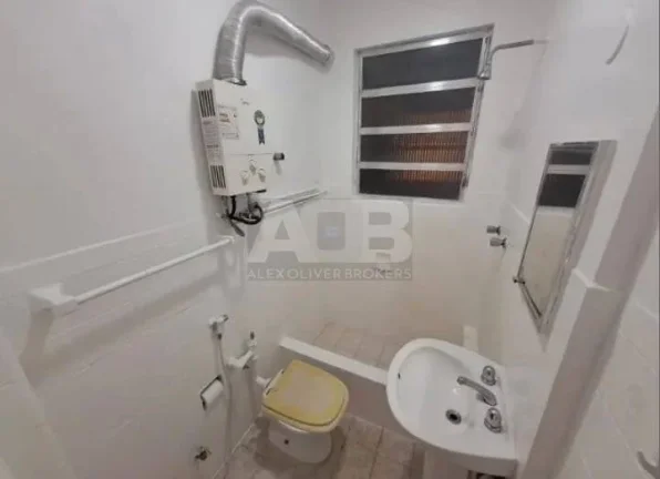 Imagem Apartamento à venda no Leme, 48m2, 2Quartos, na R. Dias Lopes.