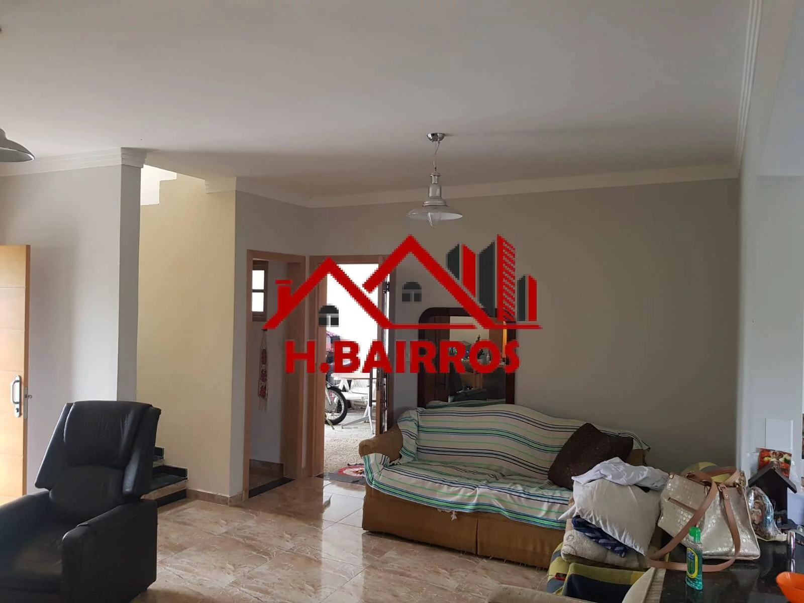 Imagem Casa 05 Dormitórios, 01 Suíte à Venda - Jardim Limoeiro