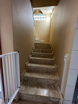 Imagem SOFISTICAÇÃO EM CADA DETALHE – CASA TRIPLEX NO MONTE VERDE, BETIM