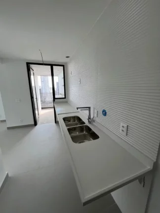 Imagem Apartamento para Venda em São Paulo, Pinheiros, 3 dormitórios, 3 suítes, 4 banheiros, 2 vagas
