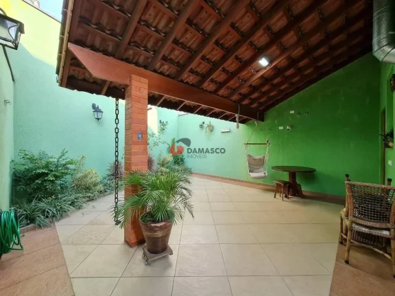 Imagem Sobrado à venda 4 Quartos, 1 Suite, 2 Vagas, 220M², Campestre, Santo André - SP