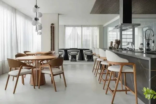 Imagem Apartamento novo de 4 suítes e 4 vagas de garagem no Centro em Balneário Camboriú
