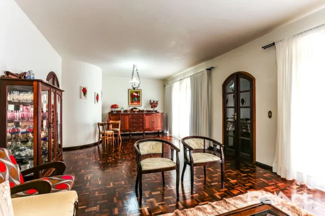 Imagem CASA DE 02 PAVIMENTOS - ÁREA DE 257,70m2 - CENTRO - RIO NEGRO/PR