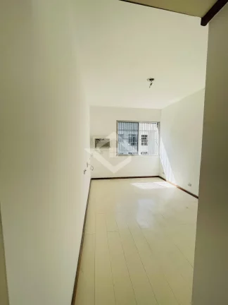 Imagem Cobertura Duplex de 5 Quartos para Venda em Copacabana com 250 m²