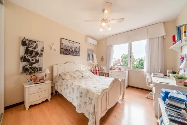 Imagem Apartamento à venda em Porto Alegre, Petrópolis, com 4 quartos, 201,6m2