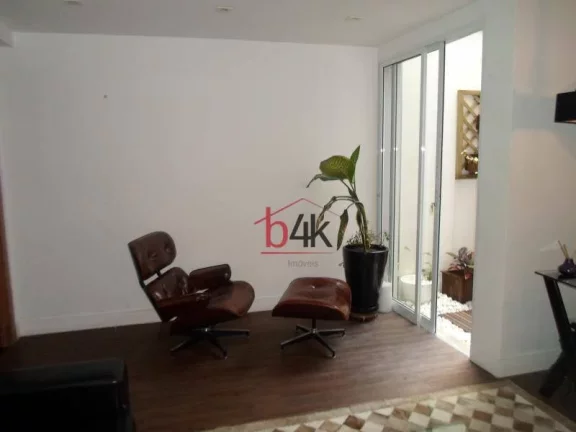 Imagem Casa com 5 dormitórios à venda, 240 m² e 2 vagas de garagem - Brooklin
