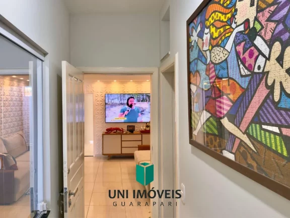 Imagem Triplex à venda em bairro nobre de Guarapari com área gourmet e deck para lagoa