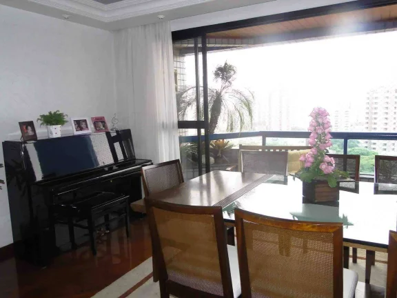 Imagem Apartamento 156 m² 3 Dormitorios sendo 1 Suite 2 Vagas de Garagens