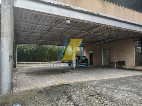 Imagem Prédio corporativo com heliponto pronto para grandes empresas