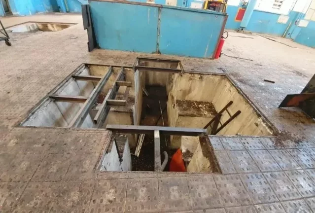 Imagem Galpão Industrial Premium na Lapa de Baixo: 1 sala, 8 banheiros, 20 vagas, 11.978m² - São Paulo-SP