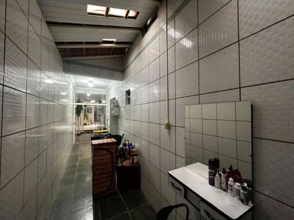 Imagem Sobrado com 4 dormitórios à venda, 250 m² por R$ 580.000,00 - Cidade Boa Vista - Suzano/SP