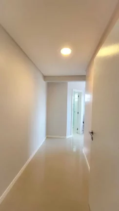 Imagem Apartamento com 3 dormitórios sendo 1 suíte e 2 vagas de garagem em Balneário Camboriú/SC