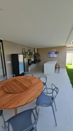 Imagem Imóvel à venda: Casa em Condomínio com Piscina no bairro GUARAJUBA, Camaçari - 422m²