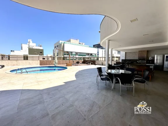 Apartamento com 4 dormitórios (2 suítes) 2 vagas de garagem na quadra do mar. Lazer na cobertura!