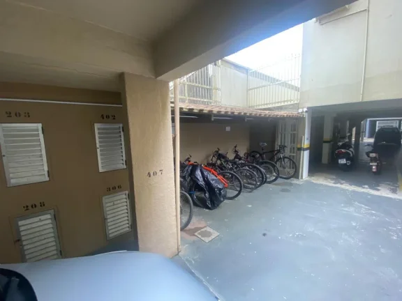 Imagem Apartamento mobiliado com churrasqueira a carvão e varanda na quadra mar na praia de Gravatá em Navegantes a venda pela Imobiliária Adriano Carpes