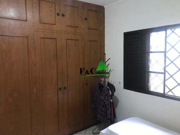 Imagem Casa para Venda em Limeira, Vila Paulista, 3 dormitórios, 1 suíte, 2 banheiros, 5 vagas