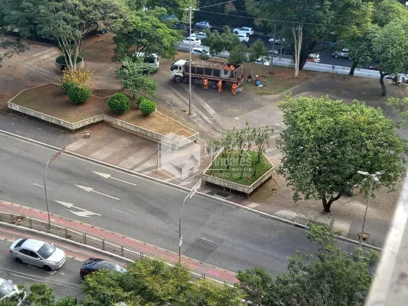 Imagem SALA À VENDA, COM 37M² 2 SALAS + RECEPÇÃO, 2 BANHEIROS, COM SACADA E VISTA DO NONO ANDAR, COM 1 VAGA EM FRENTE A ESTAÇÃO PARAISO DO METRÔ - VILA MARIANA