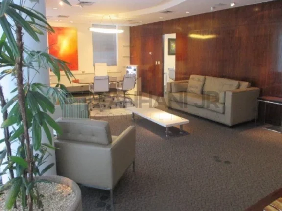 Imagem Casa comercial para locação em São Paulo-SP, bairro Jardim América: 10 salas, 6 banheiros, 25 vagas, 1.500,00 m²!