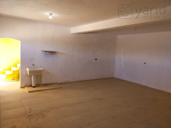 Imagem Imperdível: Casa à venda em Jundiaí-SP, Jardim Tamoio, 3 quartos, 1 suíte, 1 banheiro, 3 vagas, 190m².