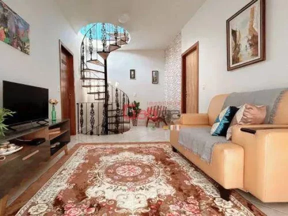 Imagem Apartamento Triplex com 4 dormitórios à venda, 175 m² por R$ 950.000,00 - Vila Nova - Cabo Frio/RJ