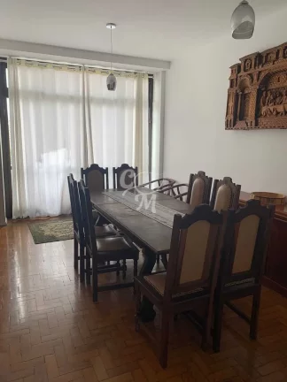 Apartamento no Centro com Garagem