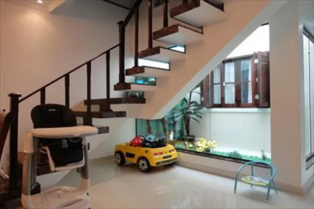 Imagem Casa para Venda por R$910.000,00 com 3 dormitórios, 1 suite e 4 vagas - Jardim helena, Sao paulo / SP - Cód. 3381