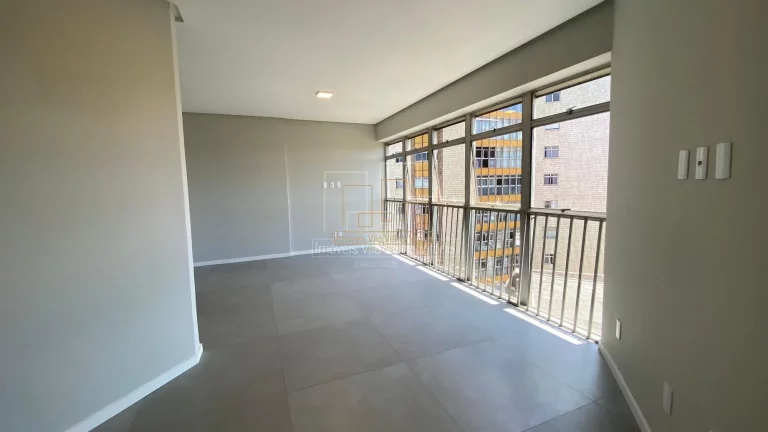 Foto do imóvel: 3 Quartos Finamente Reformado no Coração de Vila Velha Andar Alto.