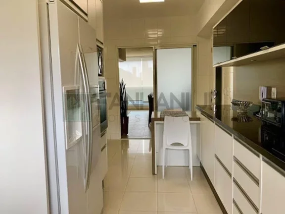 Imagem Vendo apartamento na Vila Nova Conceição. Requinte e muito bom gosto, neste incrível apartamento... São 4 dormitórios, sendo 2 suítes. O piso de ma