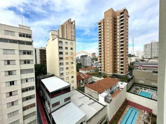 Imagem Apartamento 80m² totalmente reformado, com projeto de arquitetura que privilegia conforto, funciona...
