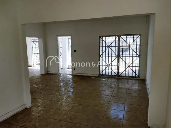 Imagem Venda, imóvel comercial, Bairro Bosque, em Campinas. 
Zoneamento ZM 2.
Avenida de grande fluxo, loc...