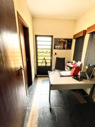 Imagem Casa para alugar em Campinas, Parque Taquaral, com 3 quartos, 152m2