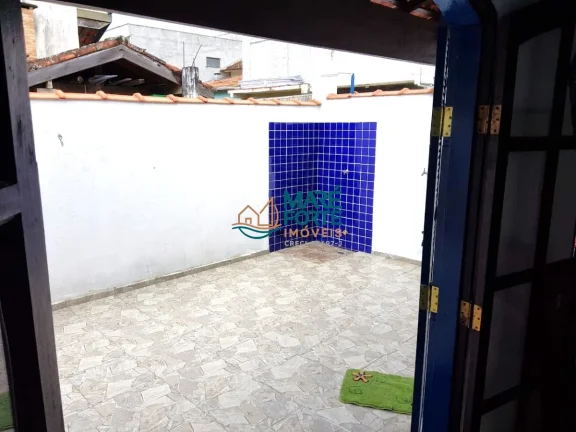Imagem CASA COM TERRENO DE 250M² À POUCOS PASSOS DA ORLA (COM LAJE)!