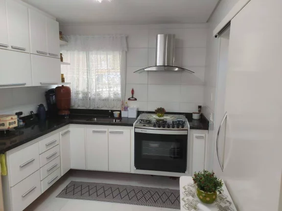 Imagem Sobrado com 3 dormitórios à venda, 181 m² por R$ 960.000,00 - Santa Terezinha - São Bernardo do Campo/SP
