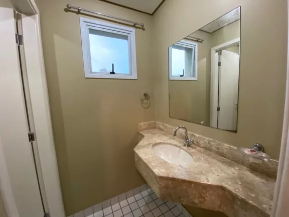 Imagem Excelente apartamento mobiliado para locação ou venda com ótima localização, 1 dormitório suí...