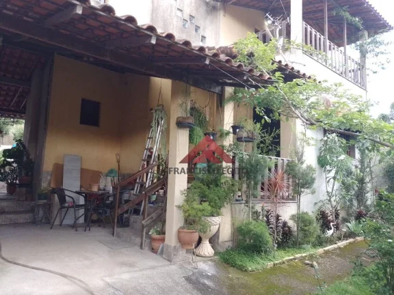 Imagem Casa com 3 dormitórios à venda, 160 m² por R$ 200.000,00 - Bom Retiro - São Gonçalo/RJ