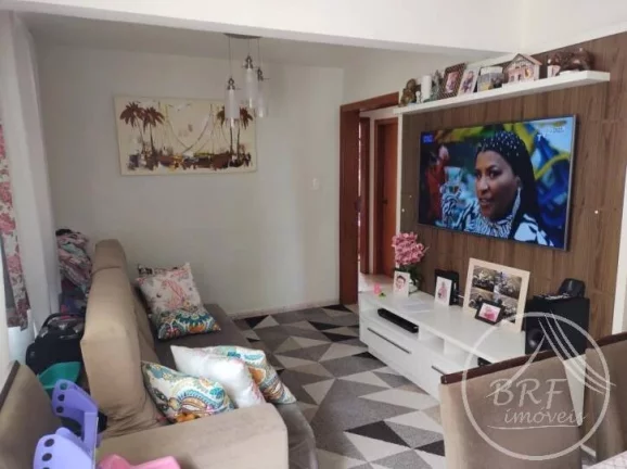 Imagem Vendo apartamento de dois dormitórios em Capoeiras Florianópolis SC