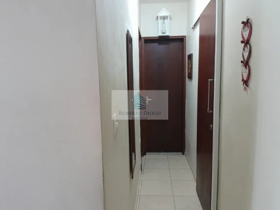 Imagem Apartamento à venda no Rio de Janeiro-RJ, Camorim: 2 quartos, 1 sala, 1 banheiro, 1 vaga, 52m² de área. Chegou a sua oportunidade!