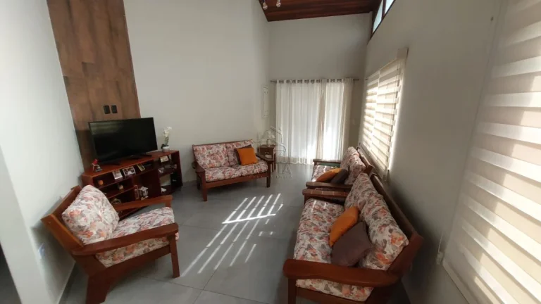 Imagem Casa em Condominio no Bairro do Horto com segurança 24 horas