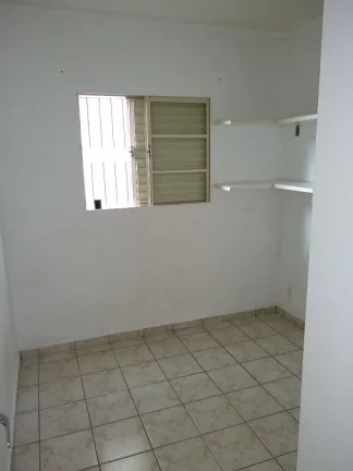 Imagem apartamento em otimo estado com 1 vaga de garagem , 2 dormitórios com armarios , sala com ventilado...