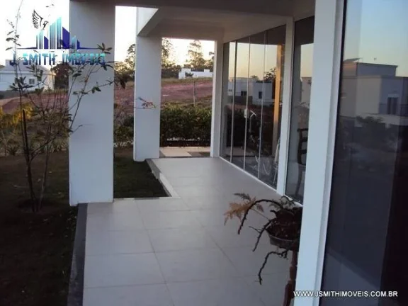 Imagem CASA 3 SUÍTE, DE ESQUINA ALTA, CONDOMÍNIO ESPETACULAR COM CLUBE