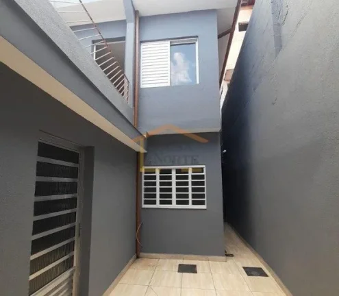 Imagem Sobrado com 145 m² de área construída, 3 dormitórios, sendo 1 suíte, no andar superior, além d...