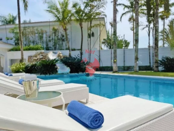 Imagem Mansão Espetacular à Venda no Condomínio Jardim Acapulco - Guarujá