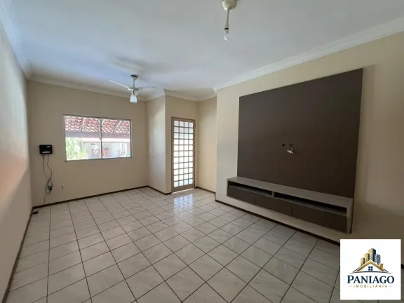 Imagem Locação/Venda casa em condomínio c/3 quartos (1 suíte), Bairro Areão, Cuiabá-MT