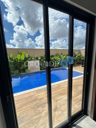 Imagem Casa à venda na cidade de rio verde com 3 quartos, 3 suítes, 2 salas, 1 banheiro, 1 vaga de garagem e 156m² de área.
