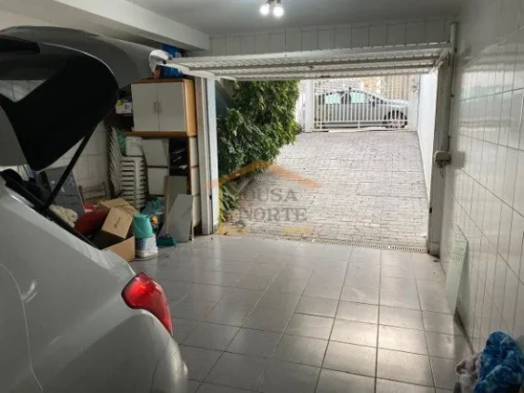 Imagem Sobrado espaçoso 3 dormitórios, 4 banheiros e 5 vagas de garagem, sendo garagem subterrânea. Poss...