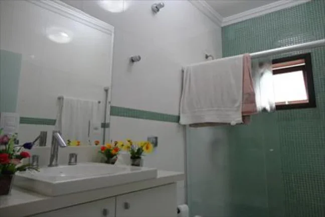 Imagem Casa para Venda por R$910.000,00 com 3 dormitórios, 1 suite e 4 vagas - Jardim helena, Sao paulo / SP - Cód. 3381