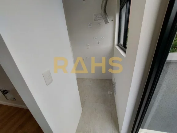 Imagem Apartamento Giardino no bairro Anita Garibaldi, com 159 m² sendo 1 suítes e 2 dormitórios, mais, ...