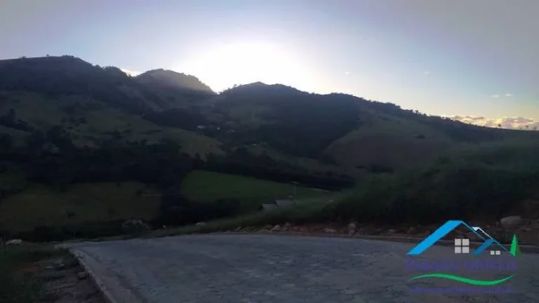Imagem Seu Novo Lar em Paraisópolis MG: Infra Completa e Vista Panorâmica!